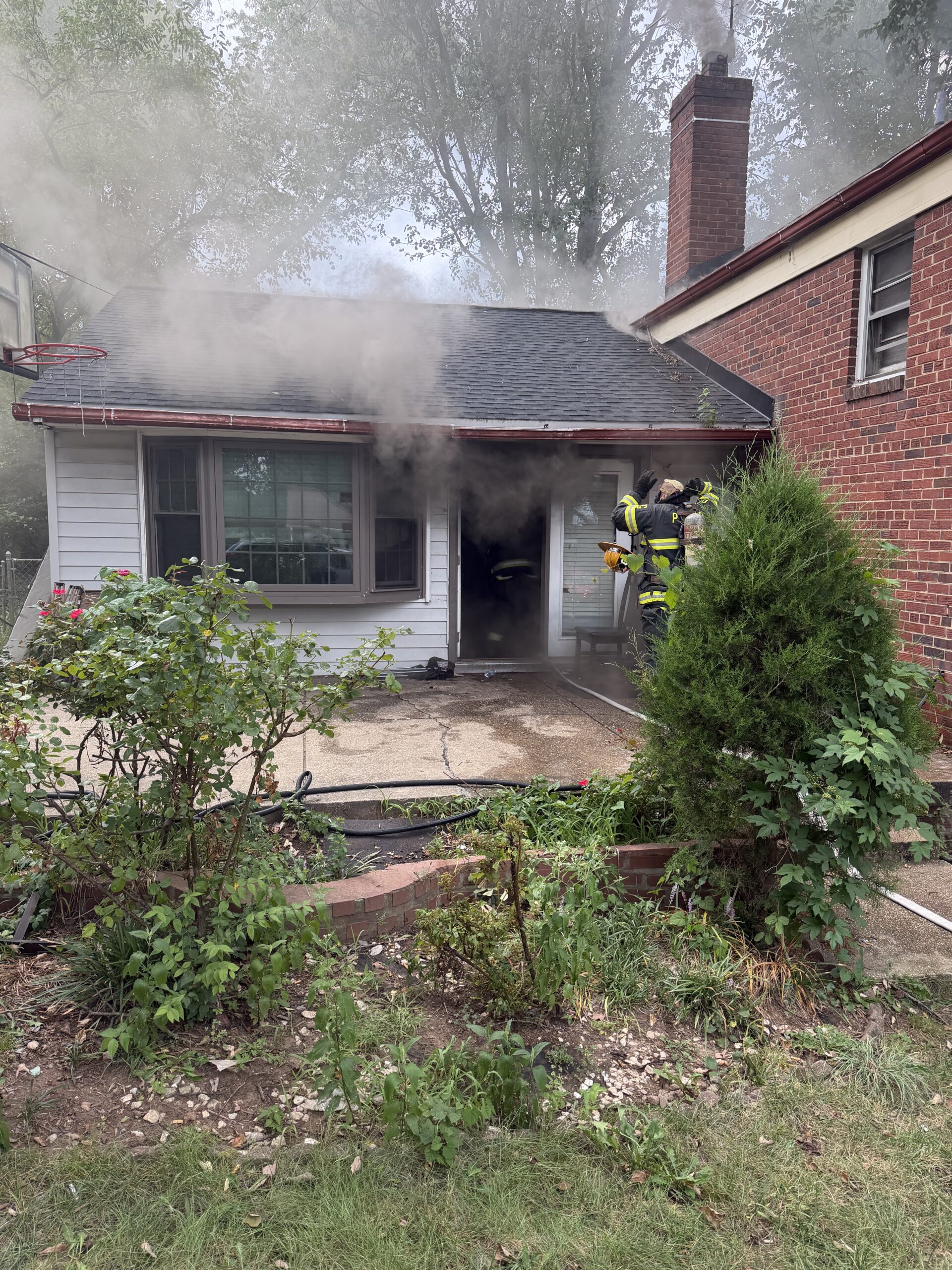ENGINE 332 RUNS HOUSE FIRE IN COMPANY 28’S AREA